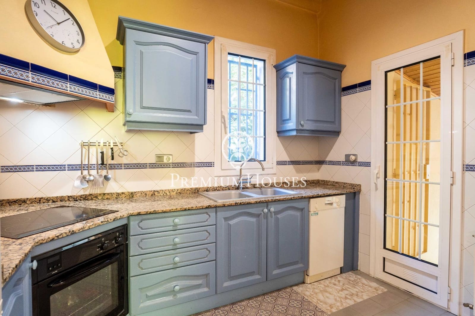 5 soverom Villa til salgs i Begues - € 575 000 (Ref: 9301234)