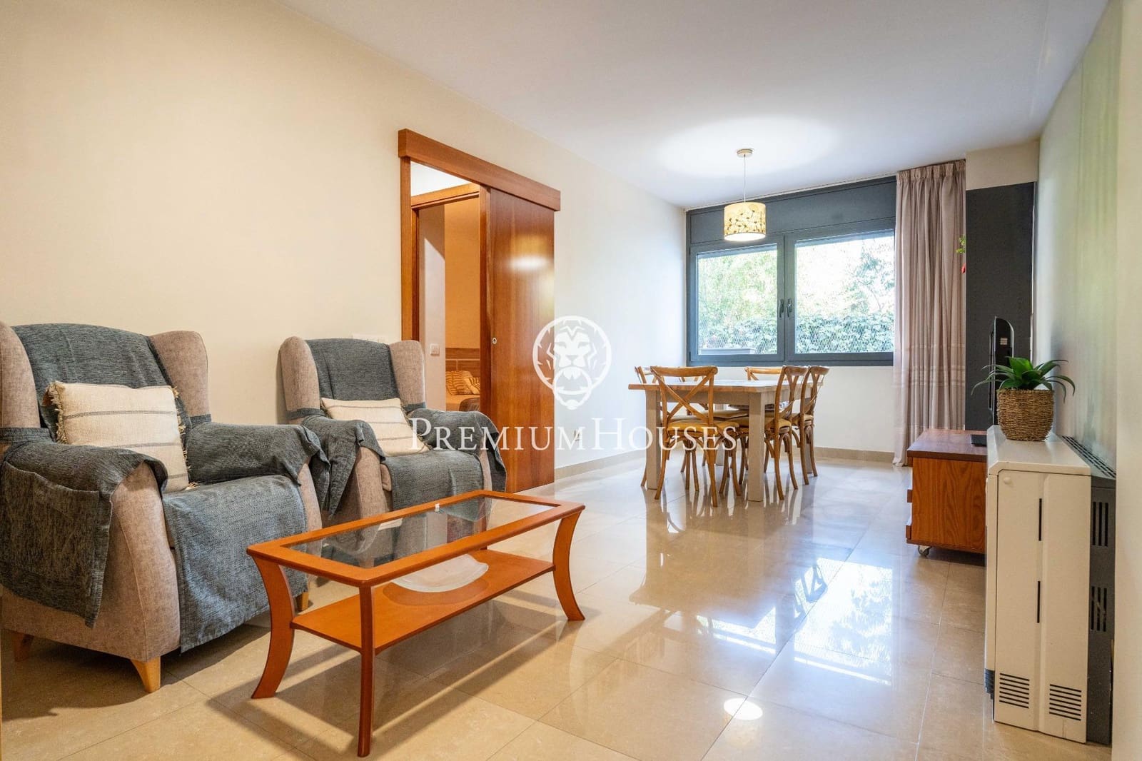 3 bedroom Apartment for sale in Begues - € 350,000 (Ref: 9301235)