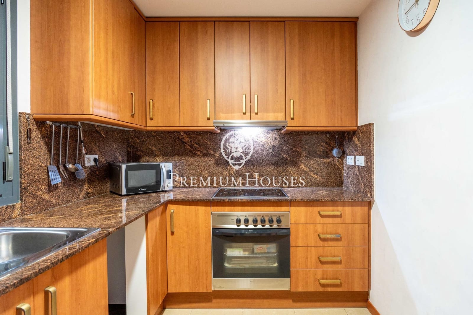 3 bedroom Apartment for sale in Begues - € 350,000 (Ref: 9301235)