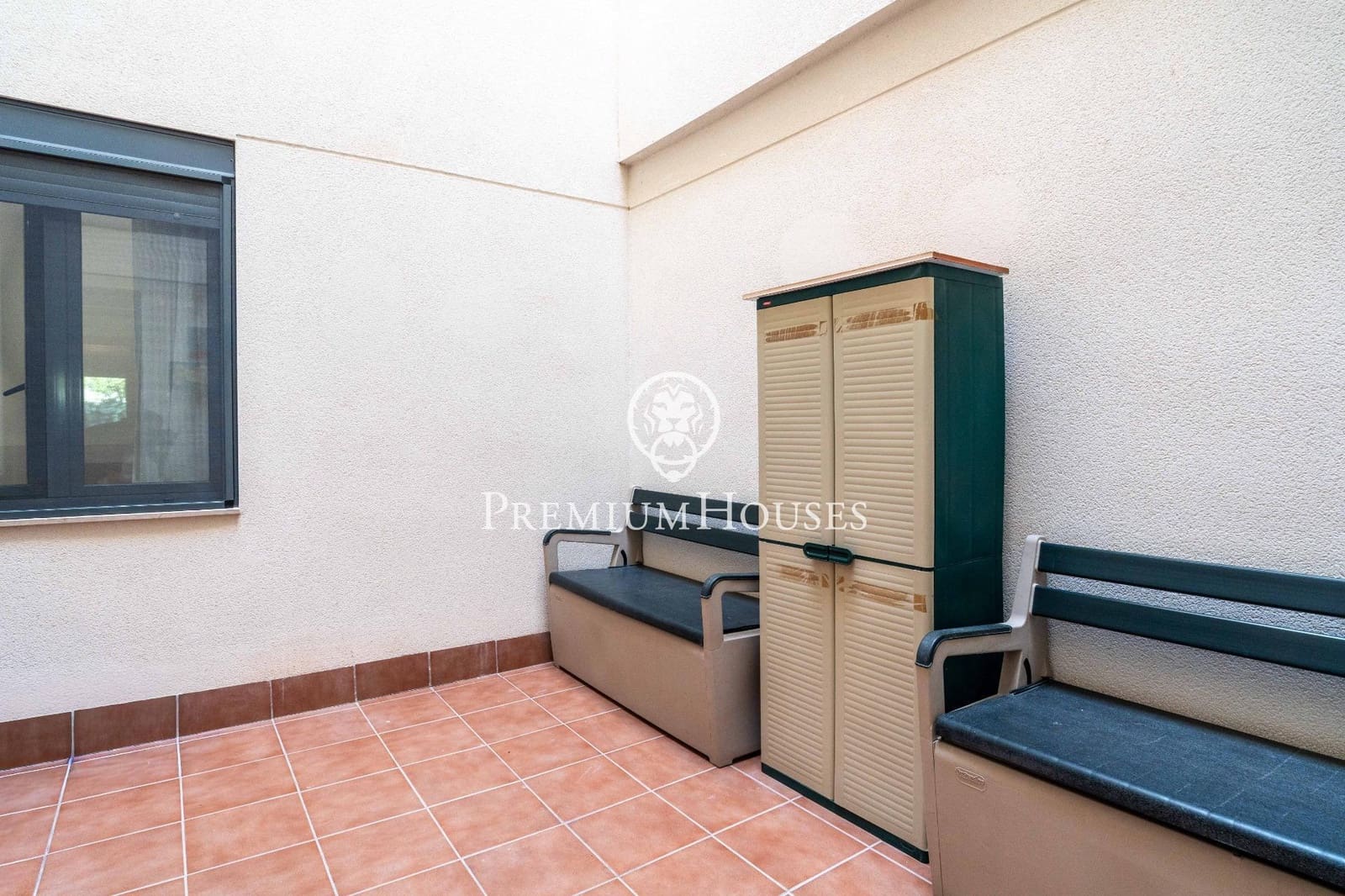 3 bedroom Apartment for sale in Begues - € 350,000 (Ref: 9301235)