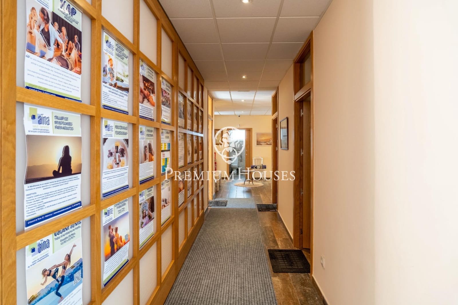 3 bedroom Commercial for rent in Vilafortuny - € 3,500 (Ref: 9311099)