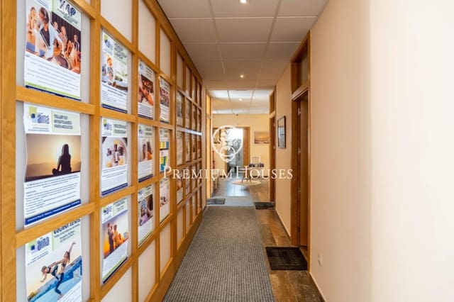 3 bedroom Commercial for rent in Vilafortuny, Cambrils - € 3,500 (Ref: 9311099)