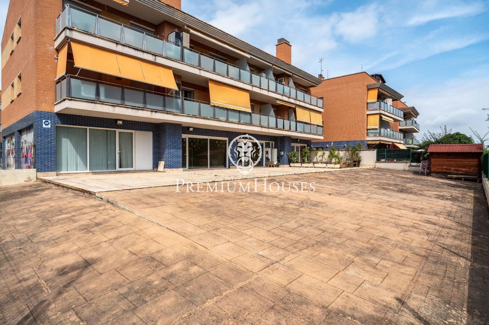 3 bedroom Commercial for rent in Vilafortuny - € 3,500 (Ref: 9311099)