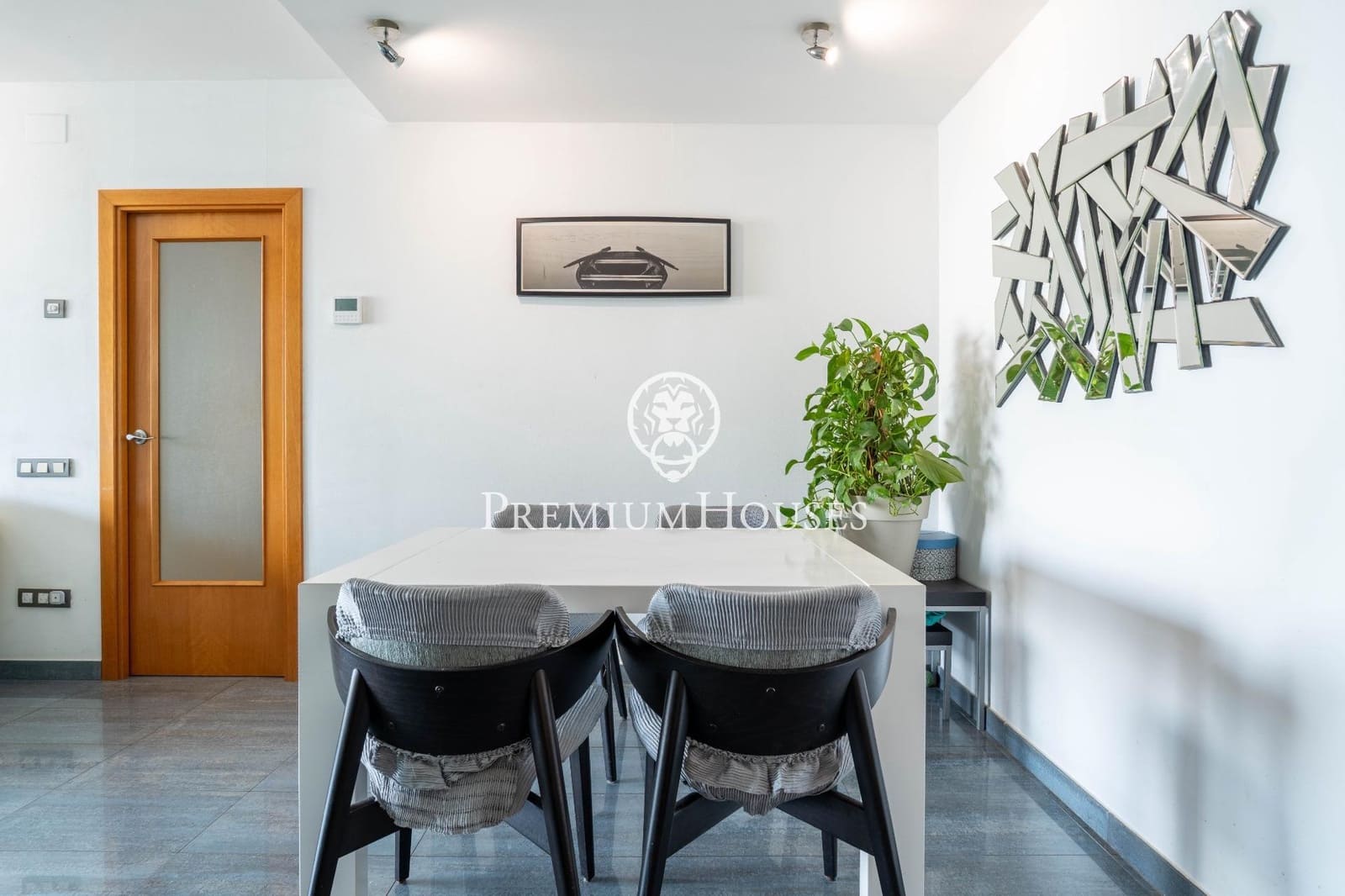 3 sypialnia Apartament przy plaży na sprzedaż w Cubelles z basenem - 479 000 € (Ref: 9330868)