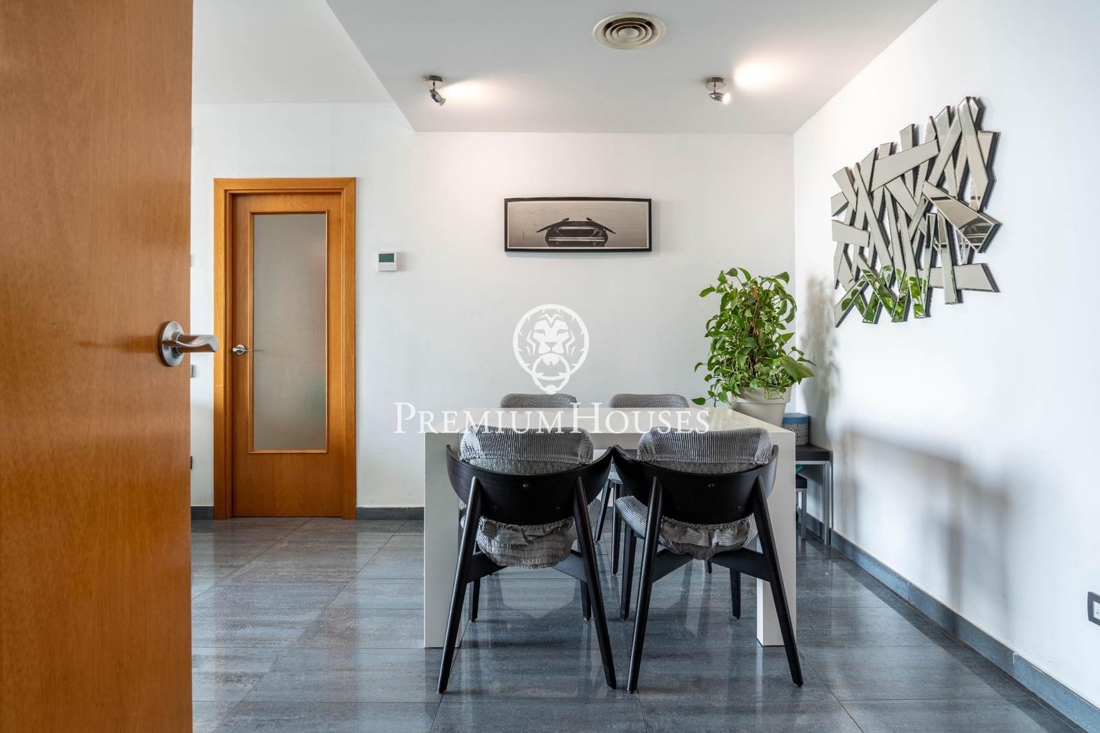 3 sypialnia Apartament przy plaży na sprzedaż w Cubelles z basenem - 479 000 € (Ref: 9330868)