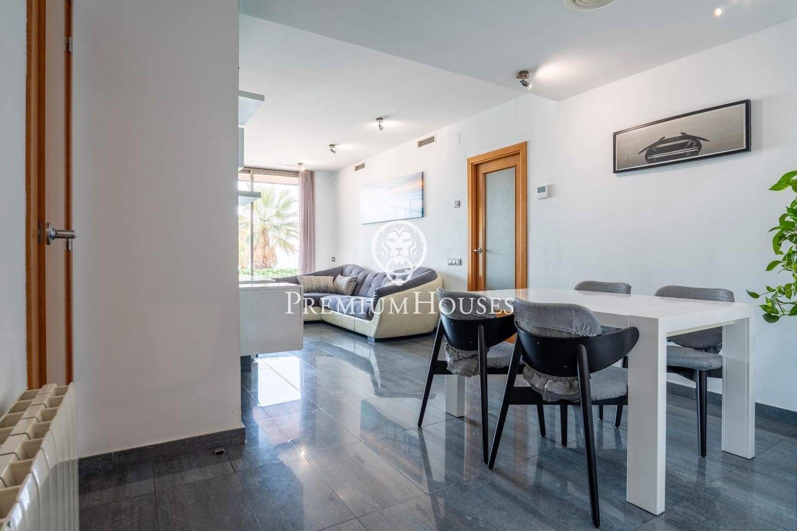 3 sypialnia Apartament przy plaży na sprzedaż w Cubelles z basenem - 479 000 € (Ref: 9330868)