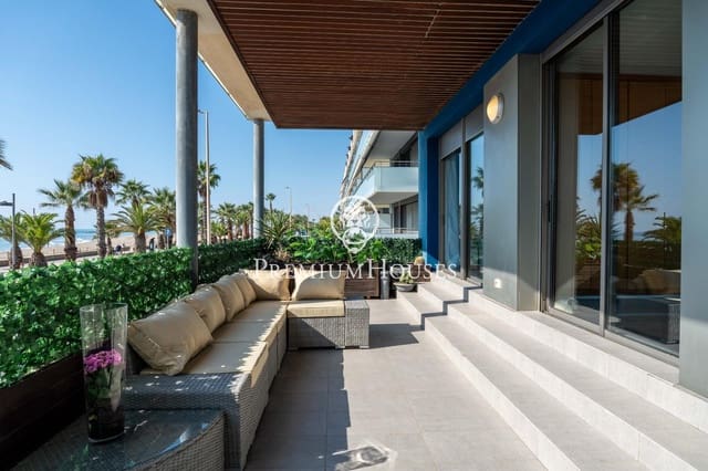 3 quarto Apartamento de Praia para venda em Cubelles com piscina - 479 000 € (Ref: 9330868)