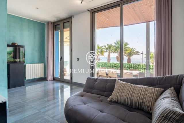 3 quarto Apartamento de Praia para venda em Cubelles com piscina - 479 000 € (Ref: 9330868)