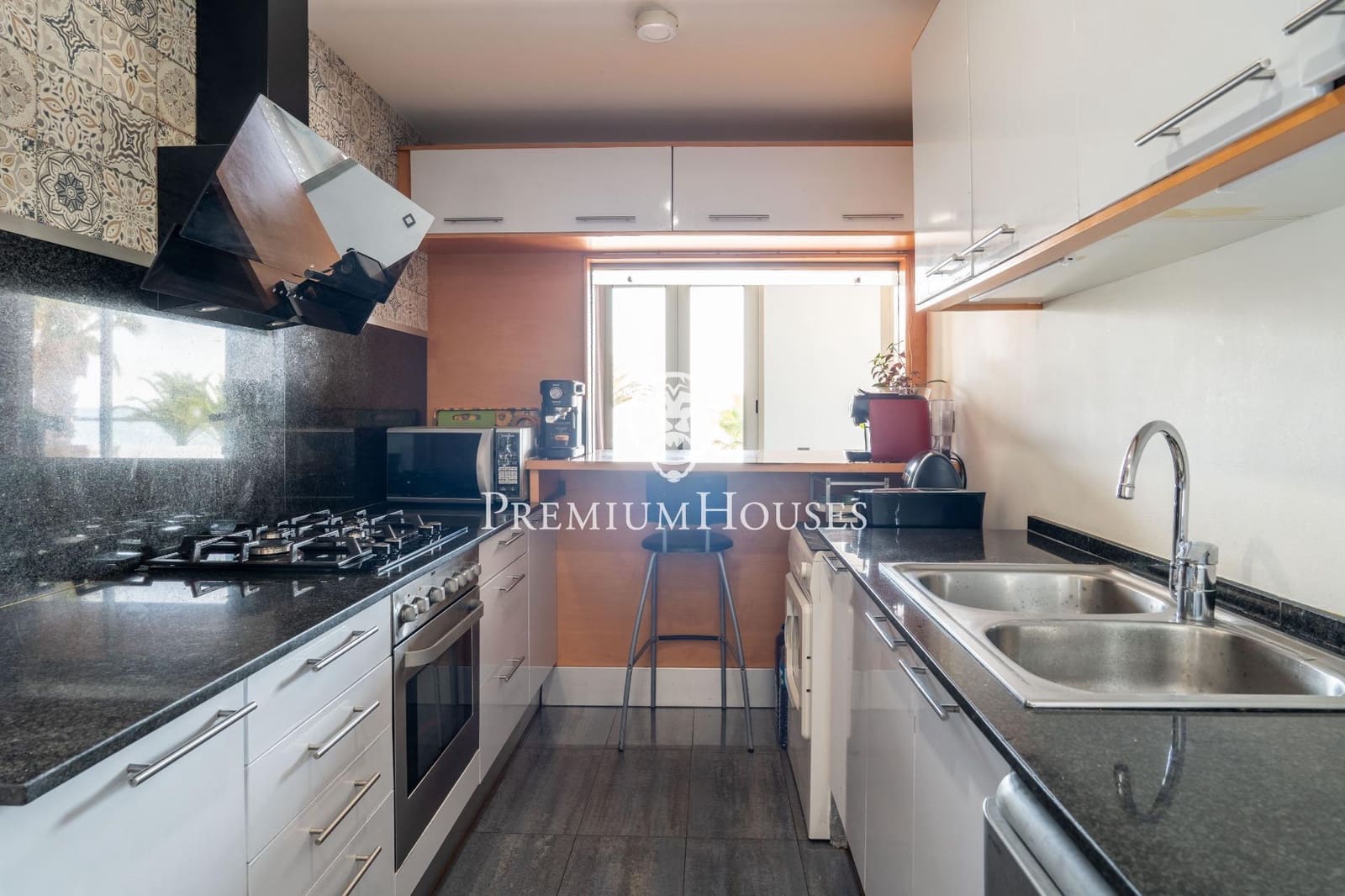 3 sypialnia Apartament przy plaży na sprzedaż w Cubelles z basenem - 479 000 € (Ref: 9330868)