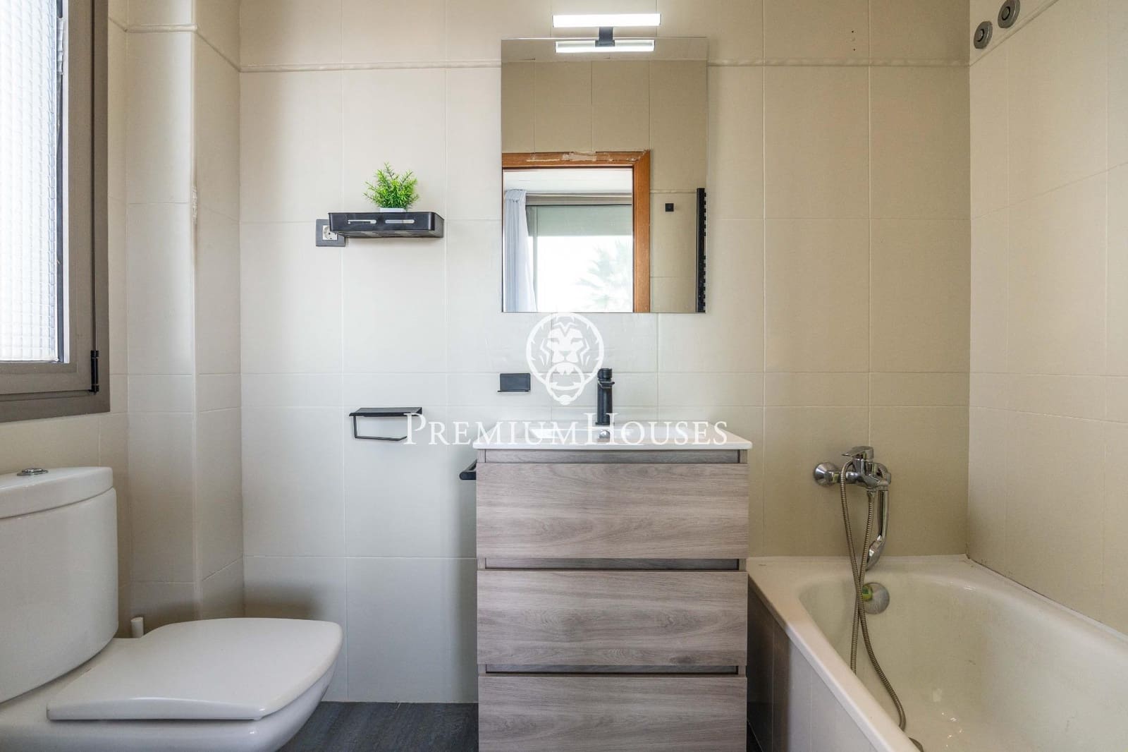 3 sypialnia Apartament przy plaży na sprzedaż w Cubelles z basenem - 479 000 € (Ref: 9330868)