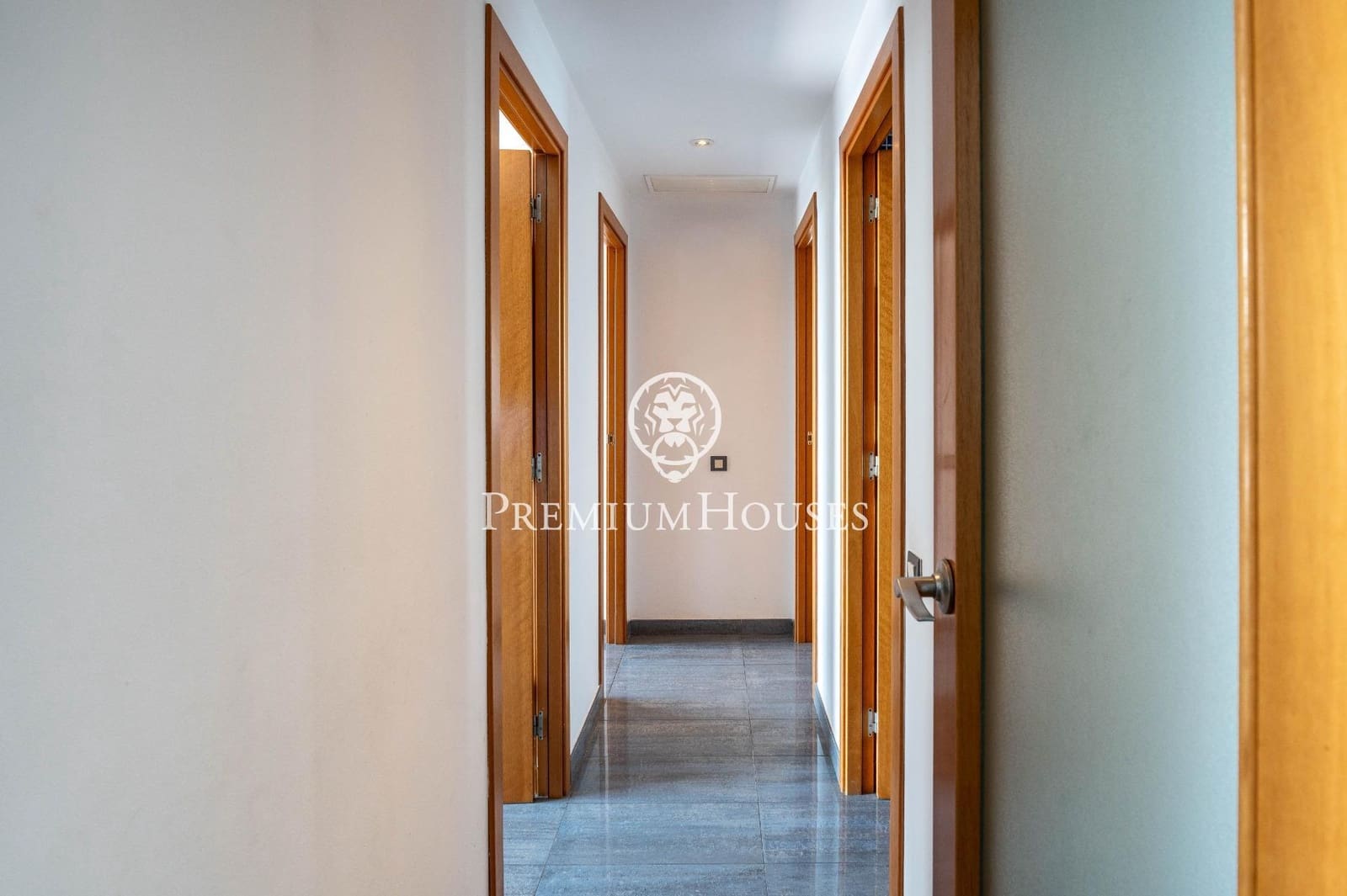 3 sypialnia Apartament przy plaży na sprzedaż w Cubelles z basenem - 479 000 € (Ref: 9330868)