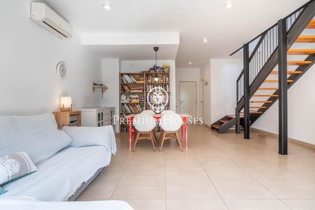 3 slaapkamer Rijtjeshuis te koop in Vilanova i la Geltrú - € 339.000 (Ref: 9335254)