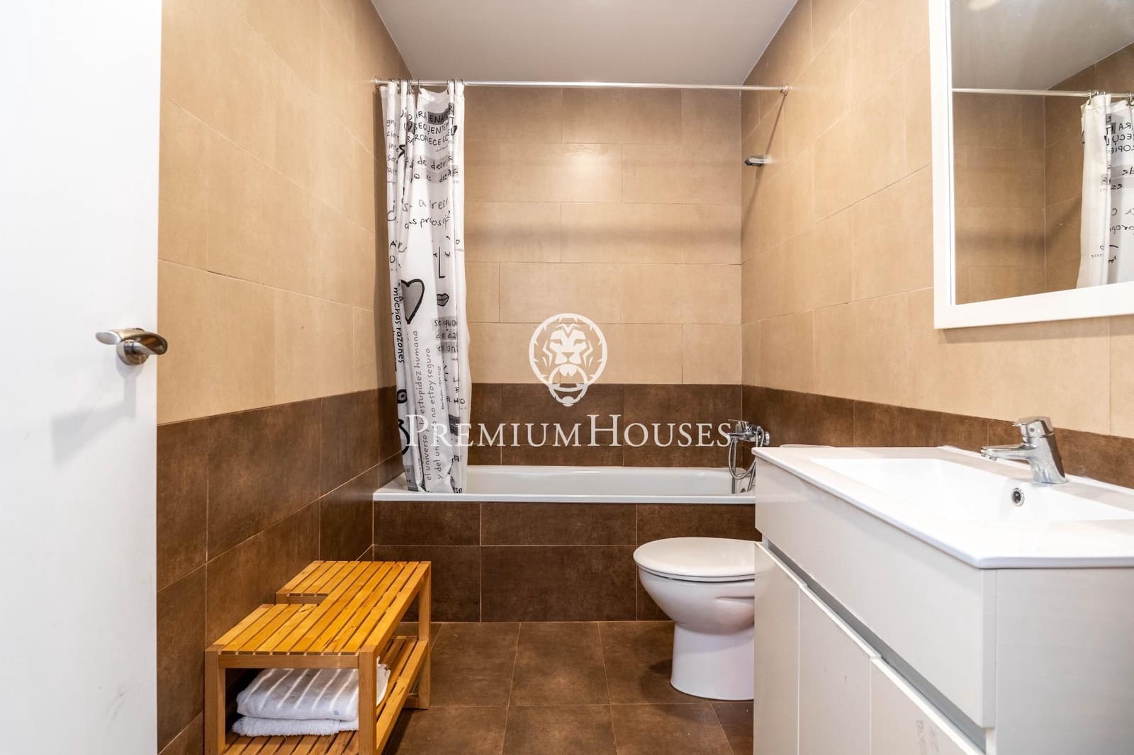 3 slaapkamer Rijtjeshuis te koop in Vilanova i la Geltru - € 339.000 (Ref: 9335254)