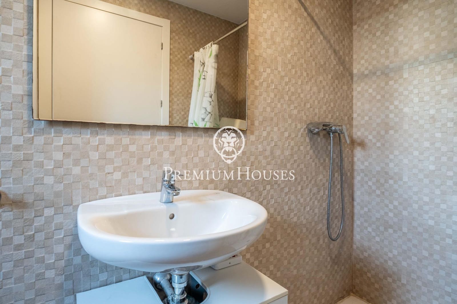 3 slaapkamer Rijtjeshuis te koop in Vilanova i la Geltru - € 339.000 (Ref: 9335254)