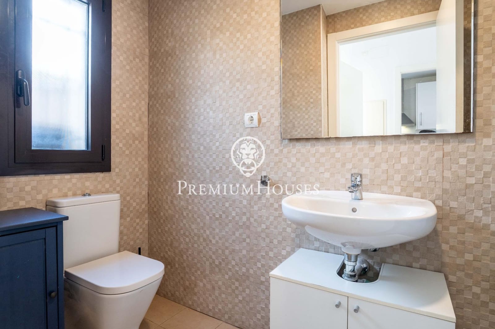 3 slaapkamer Rijtjeshuis te koop in Vilanova i la Geltru - € 339.000 (Ref: 9335254)