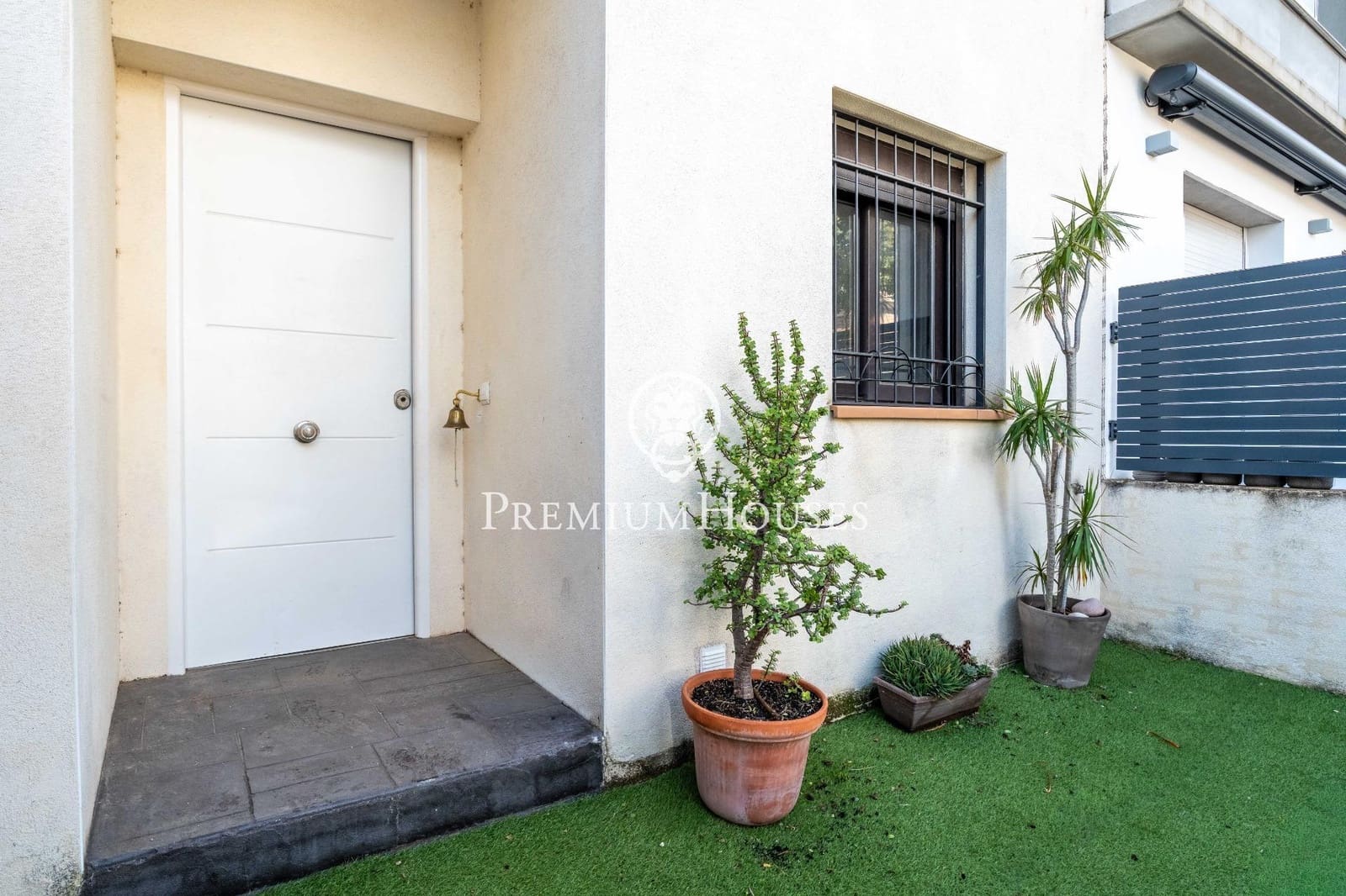 3 slaapkamer Rijtjeshuis te koop in Vilanova i la Geltru - € 339.000 (Ref: 9335254)