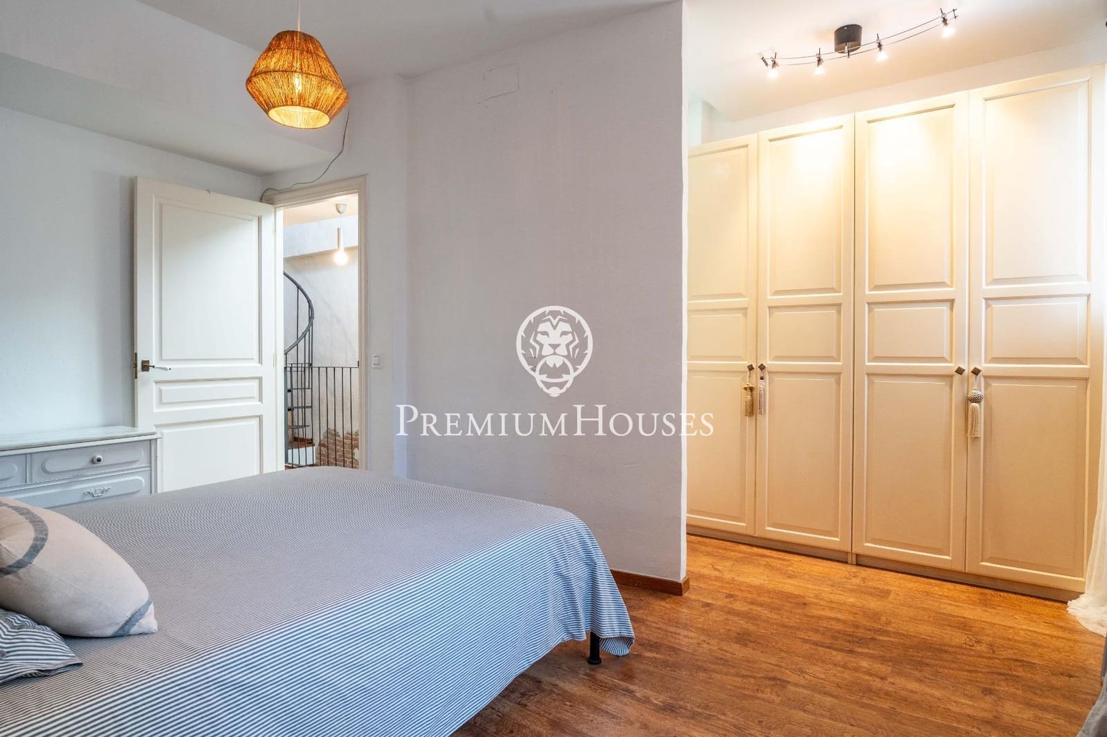 3 chambre Maison de Ville à vendre à Vilanova i la Geltru avec garage - 595 000 € (Ref: 9347664)