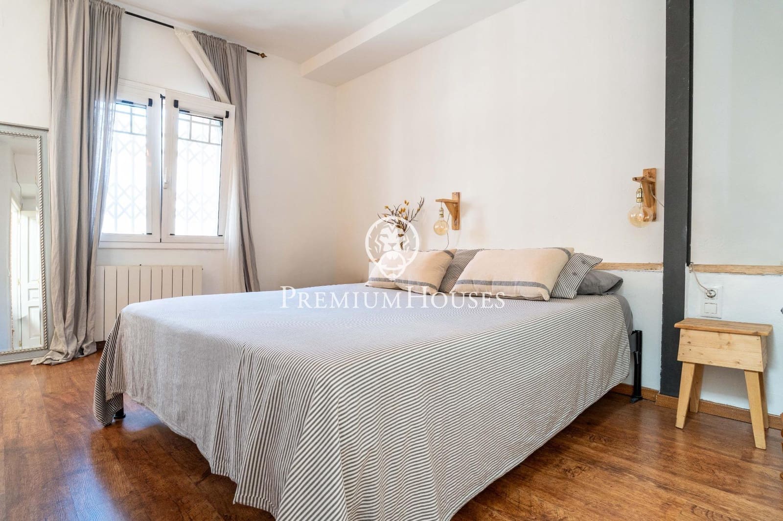 3 chambre Maison de Ville à vendre à Vilanova i la Geltru avec garage - 595 000 € (Ref: 9347664)