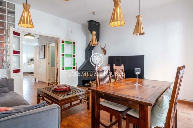 3 soverom Hus til salgs i Vilanova i la Geltrú med garasje - € 595 000 (Ref: 9347664)