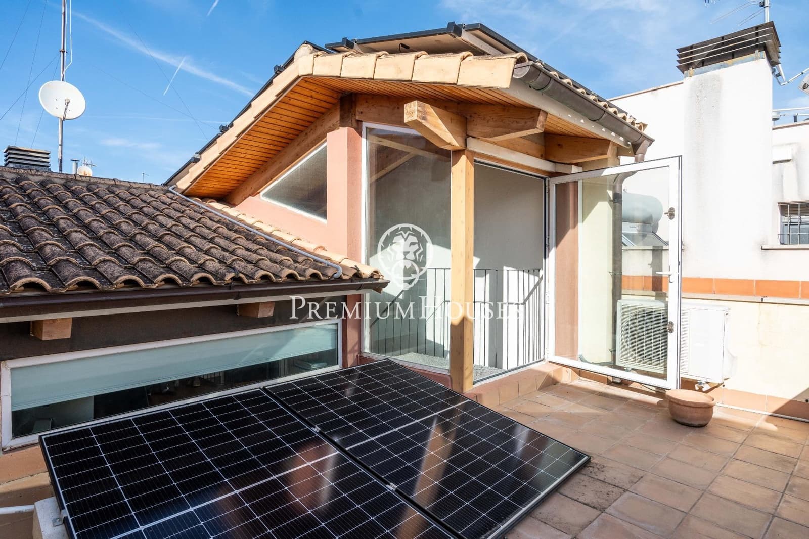 3 chambre Maison de Ville à vendre à Vilanova i la Geltru avec garage - 595 000 € (Ref: 9347664)