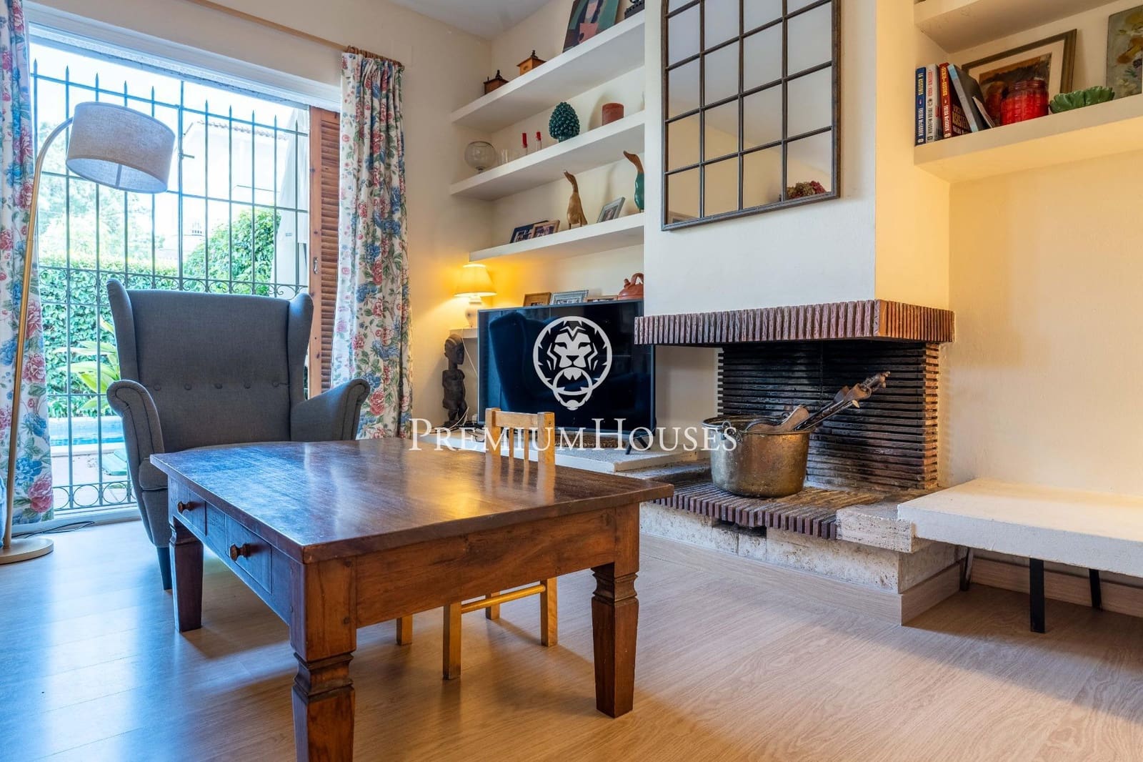 4 sovrum Semi-fristående Villa till salu i Sitges med pool garage - 1 450 000 € (Ref: 9347665)