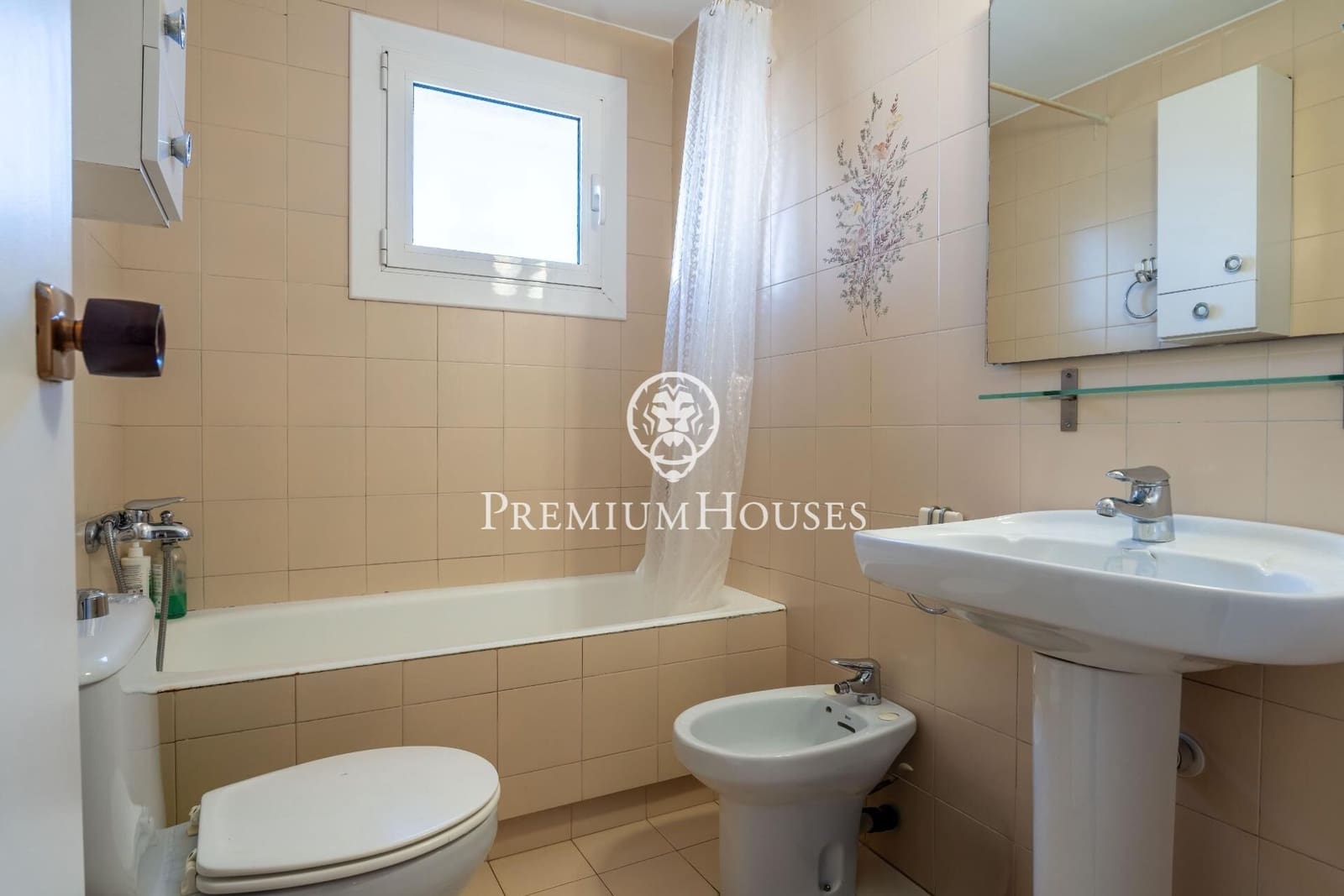 4 sovrum Semi-fristående Villa till salu i Sitges med pool garage - 1 450 000 € (Ref: 9347665)