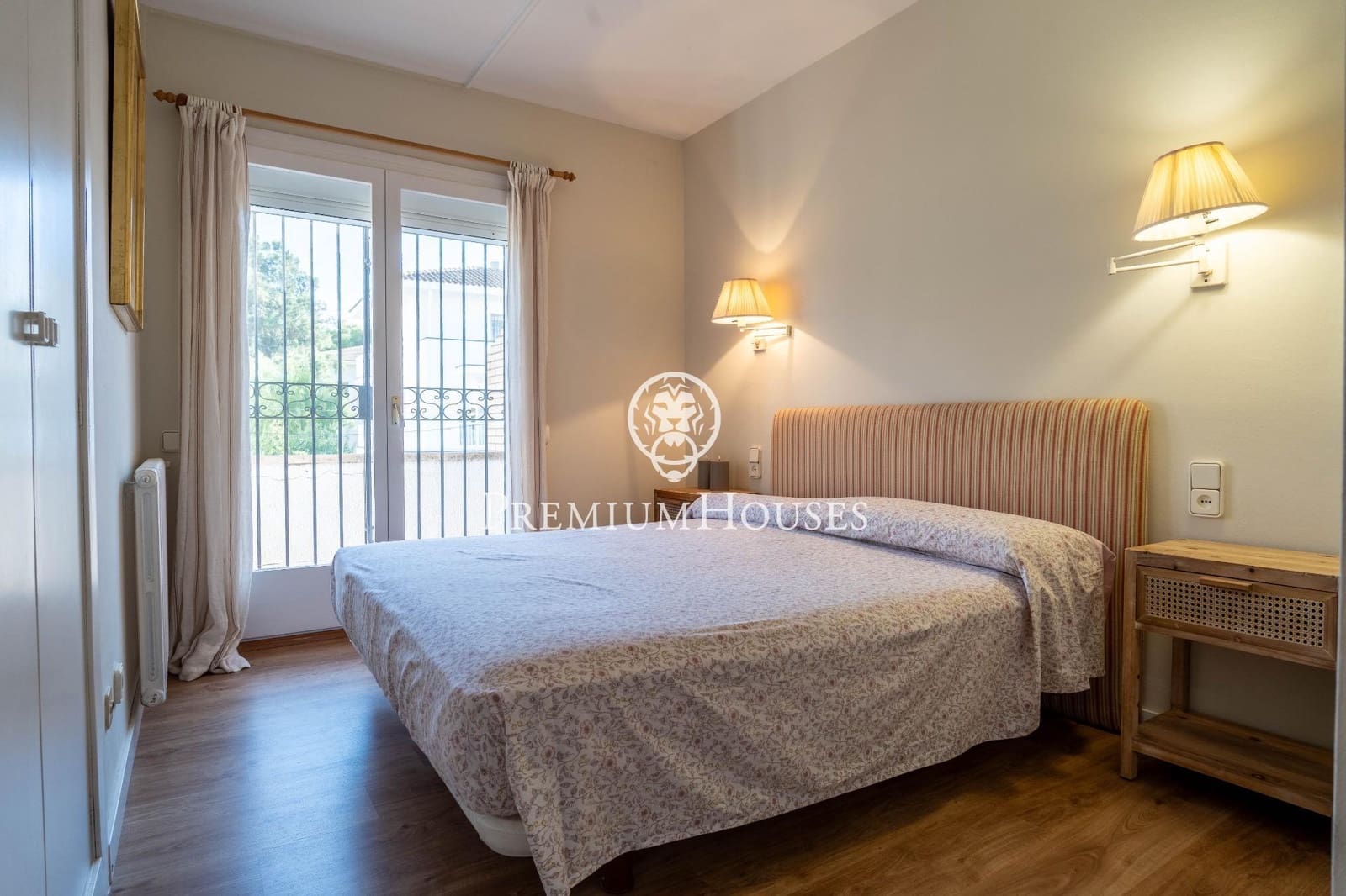 4 sovrum Semi-fristående Villa till salu i Sitges med pool garage - 1 450 000 € (Ref: 9347665)