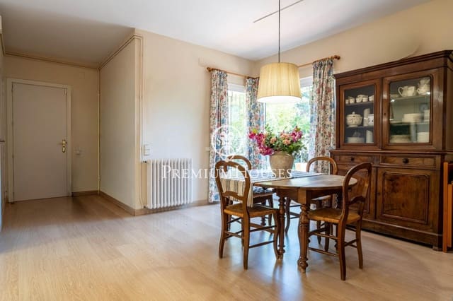 4 soverom Kjedet enebolig til salgs i Sitges med svømmebasseng garasje - € 1 450 000 (Ref: 9347665)