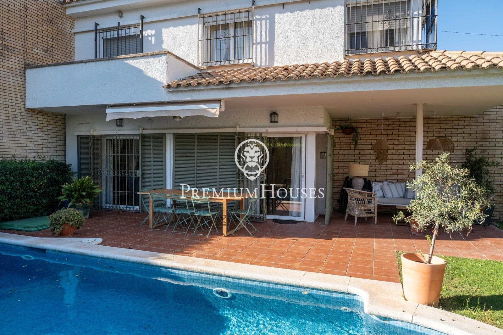 4 sovrum Semi-fristående Villa till salu i Sitges med pool garage - 1 450 000 € (Ref: 9347665)