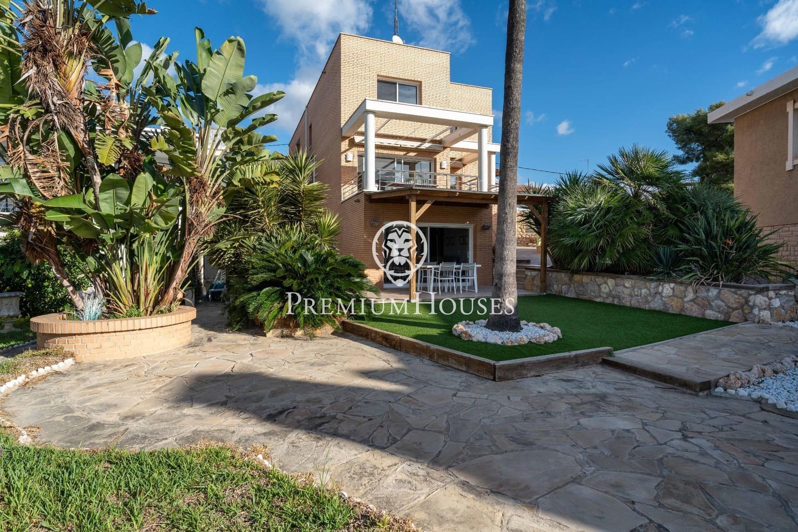 6 chambre Villa/Maison à vendre à Tarragone ville avec garage - 2 400 000 € (Ref: 9347666)