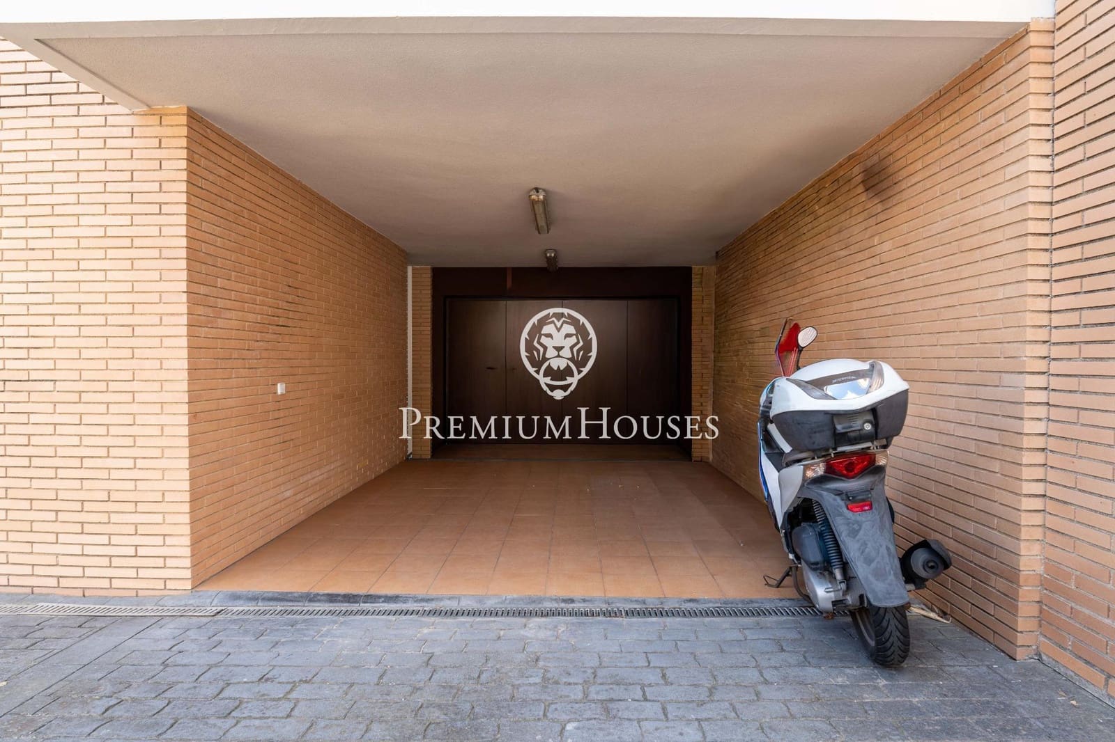 6 chambre Villa/Maison à vendre à Tarragone ville avec garage - 2 400 000 € (Ref: 9347666)