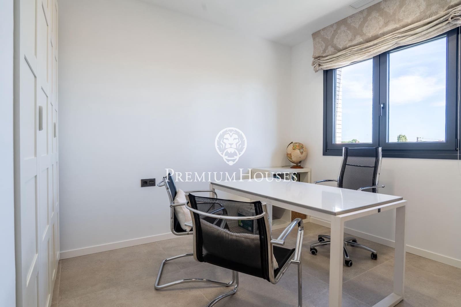 4 sypialnia Willa na sprzedaż w Vilafortuny z basenem garażem - 860 000 € (Ref: 9356098)