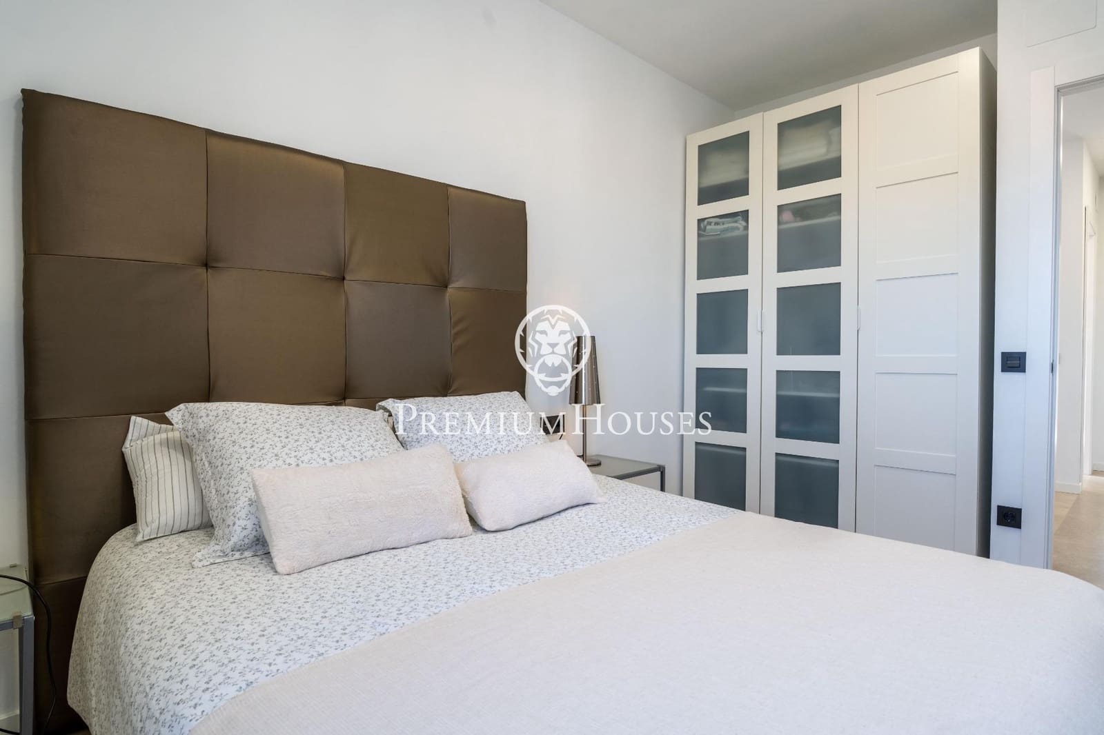 4 sypialnia Willa na sprzedaż w Vilafortuny z basenem garażem - 860 000 € (Ref: 9356098)