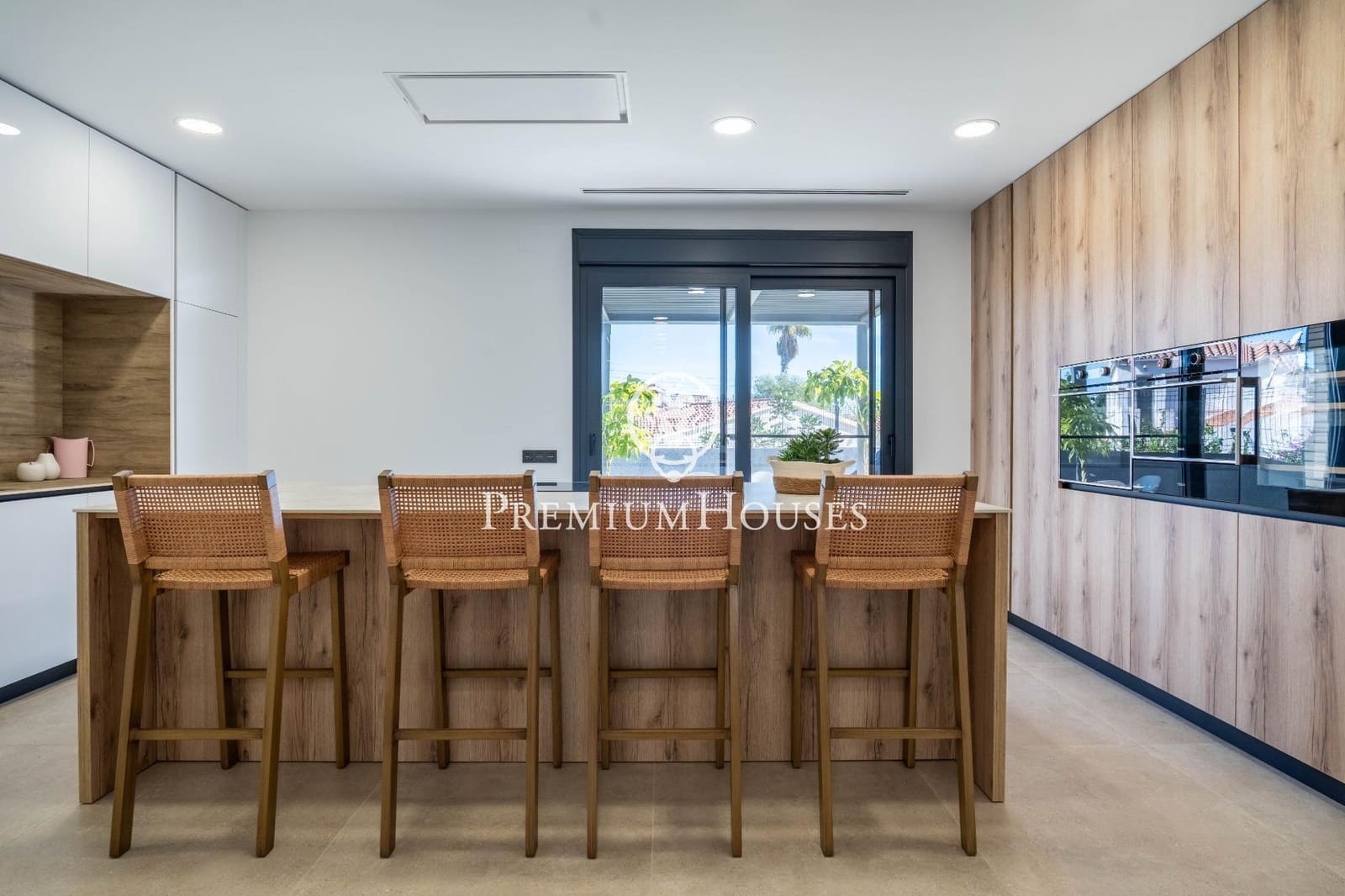 4 sypialnia Willa na sprzedaż w Vilafortuny z basenem garażem - 860 000 € (Ref: 9356098)