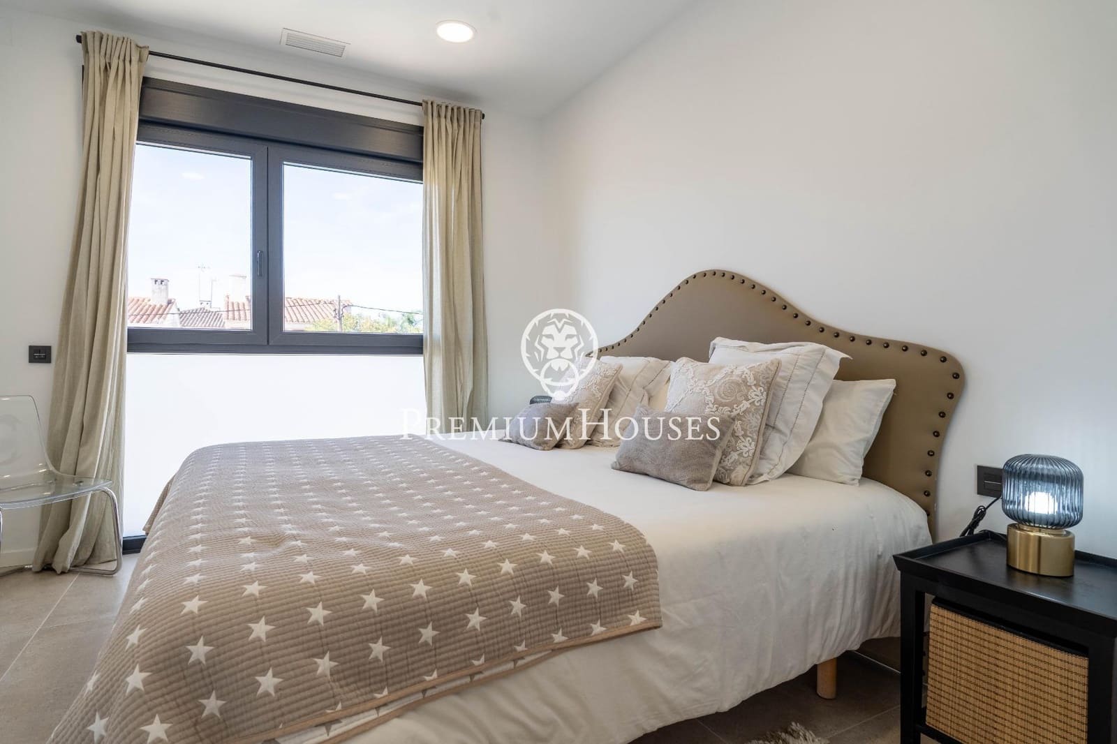 4 sypialnia Willa na sprzedaż w Vilafortuny z basenem garażem - 860 000 € (Ref: 9356098)