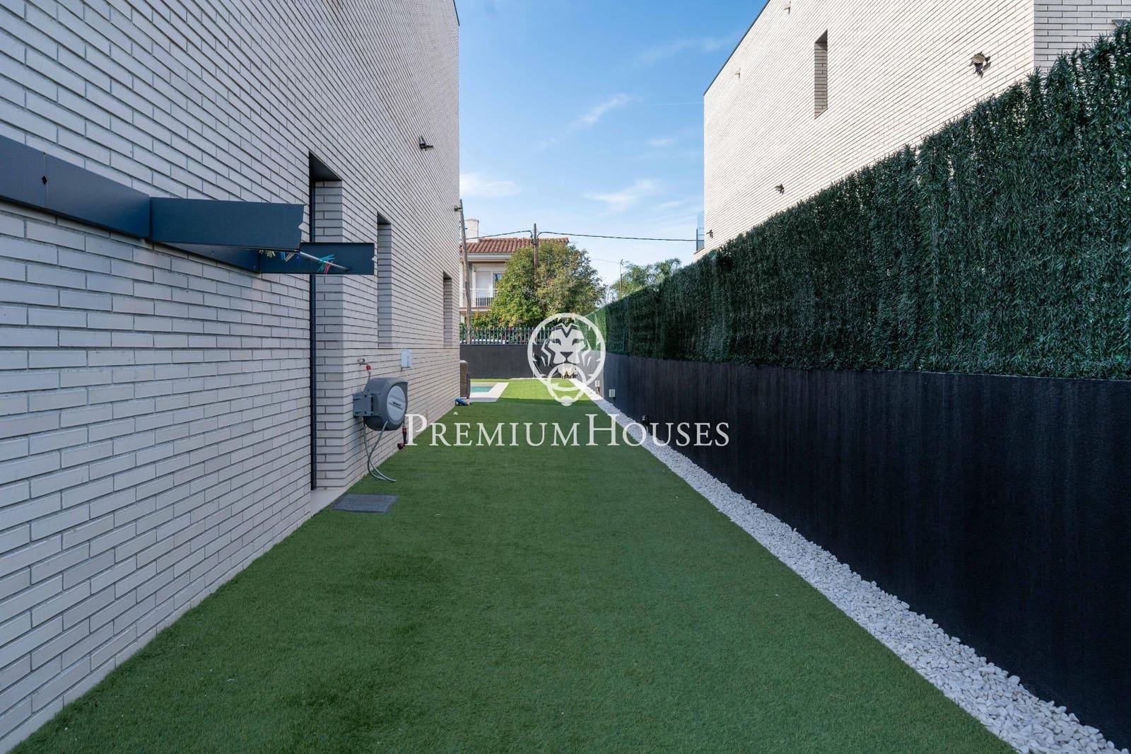 4 sypialnia Willa na sprzedaż w Vilafortuny z basenem garażem - 860 000 € (Ref: 9356098)