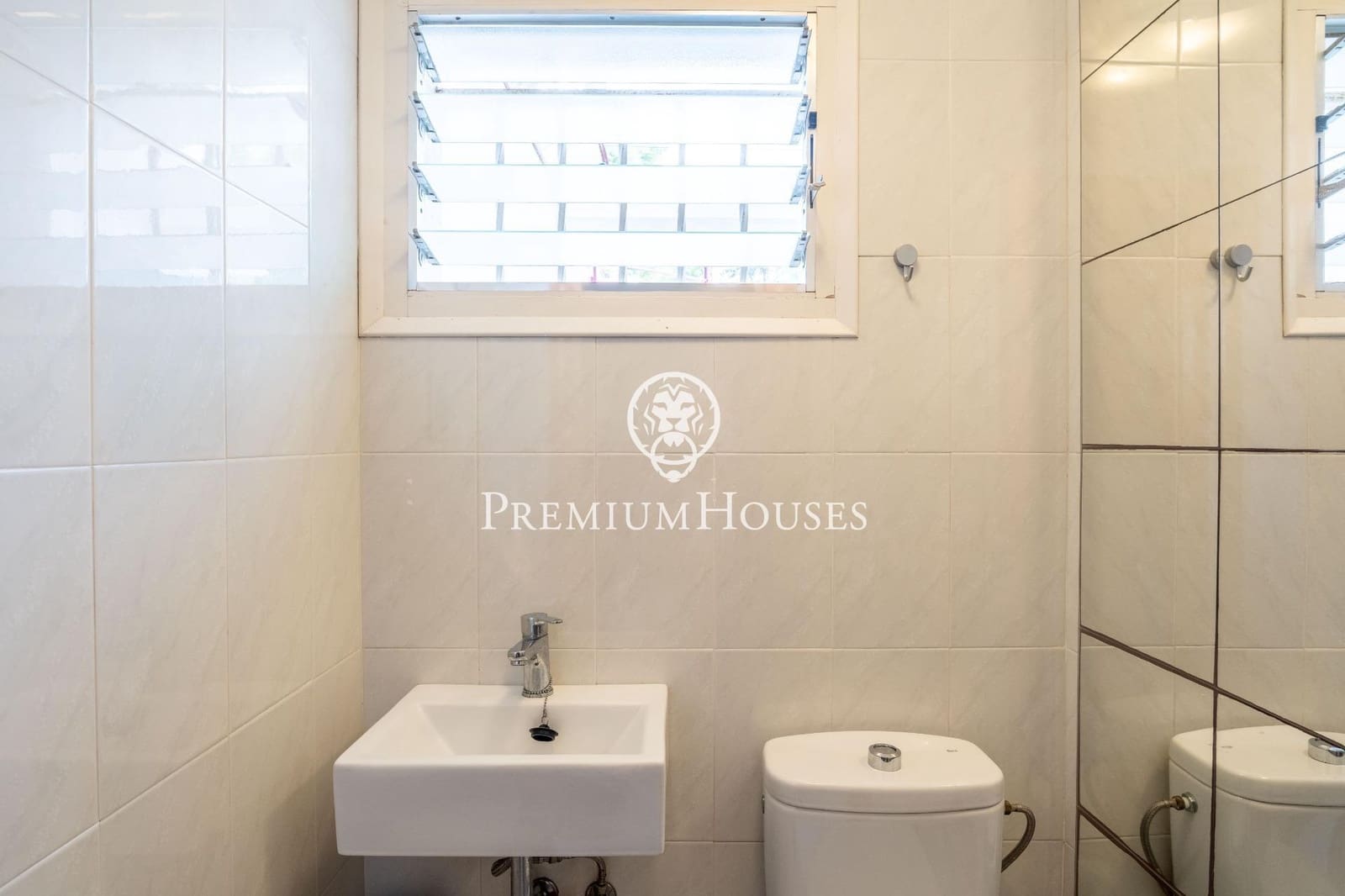 4 makuuhuone Rivitalo myytävänä paikassa Sant Pere de Ribes mukana uima-altaan 
autotalli - 630 000 € (Ref: 9367410)