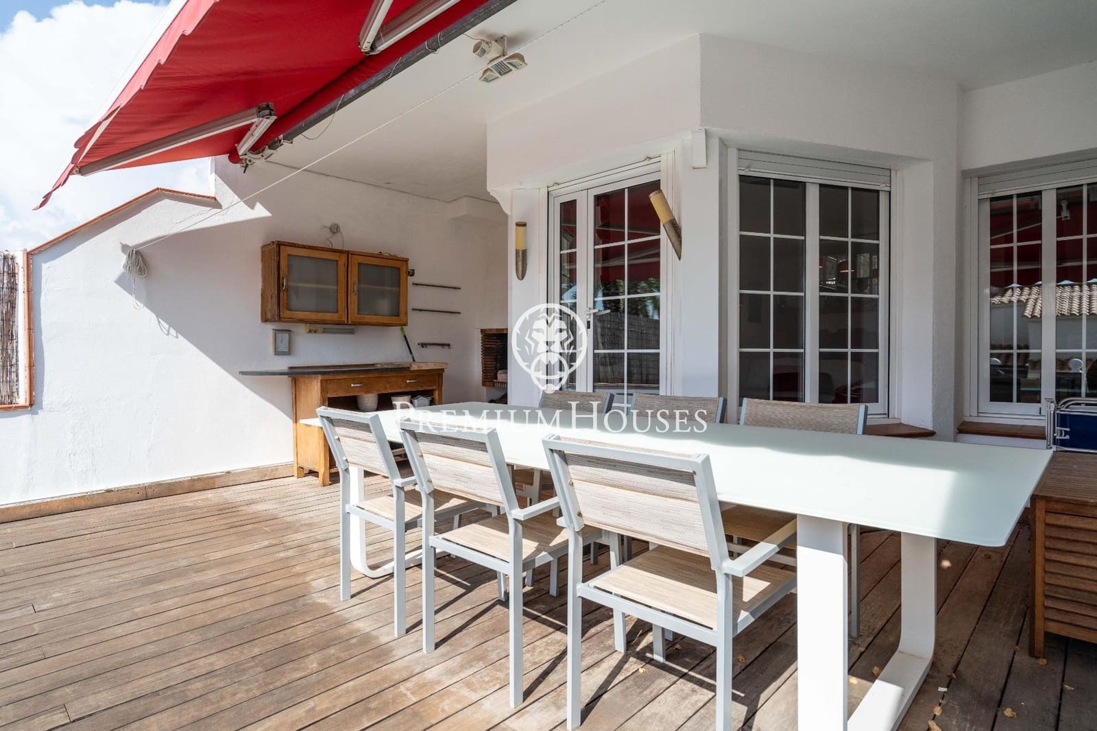 4 makuuhuone Rivitalo myytävänä paikassa Sant Pere de Ribes mukana uima-altaan 
autotalli - 630 000 € (Ref: 9367410)