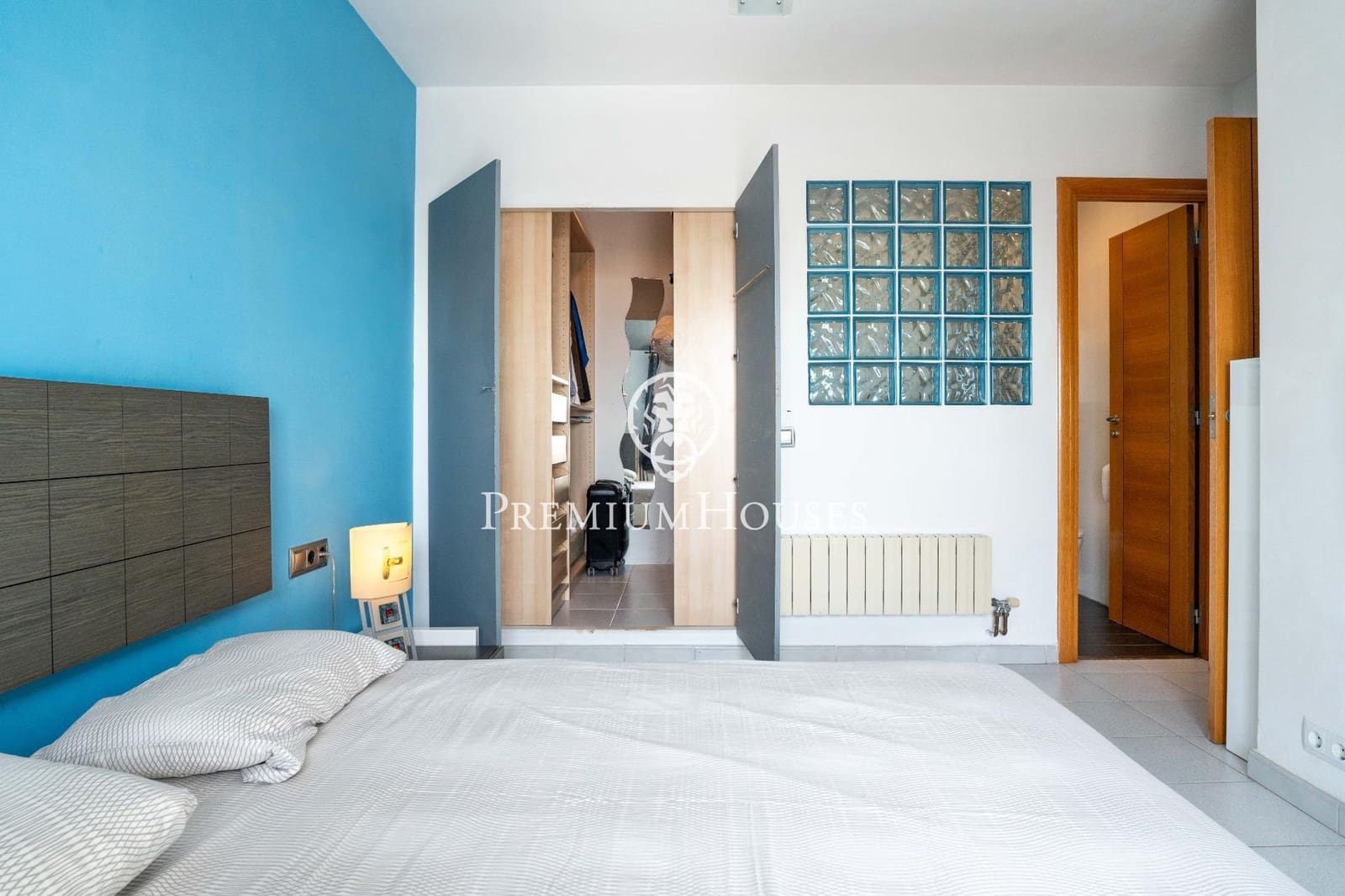 4 makuuhuone Rivitalo myytävänä paikassa Sant Pere de Ribes mukana uima-altaan 
autotalli - 630 000 € (Ref: 9367410)