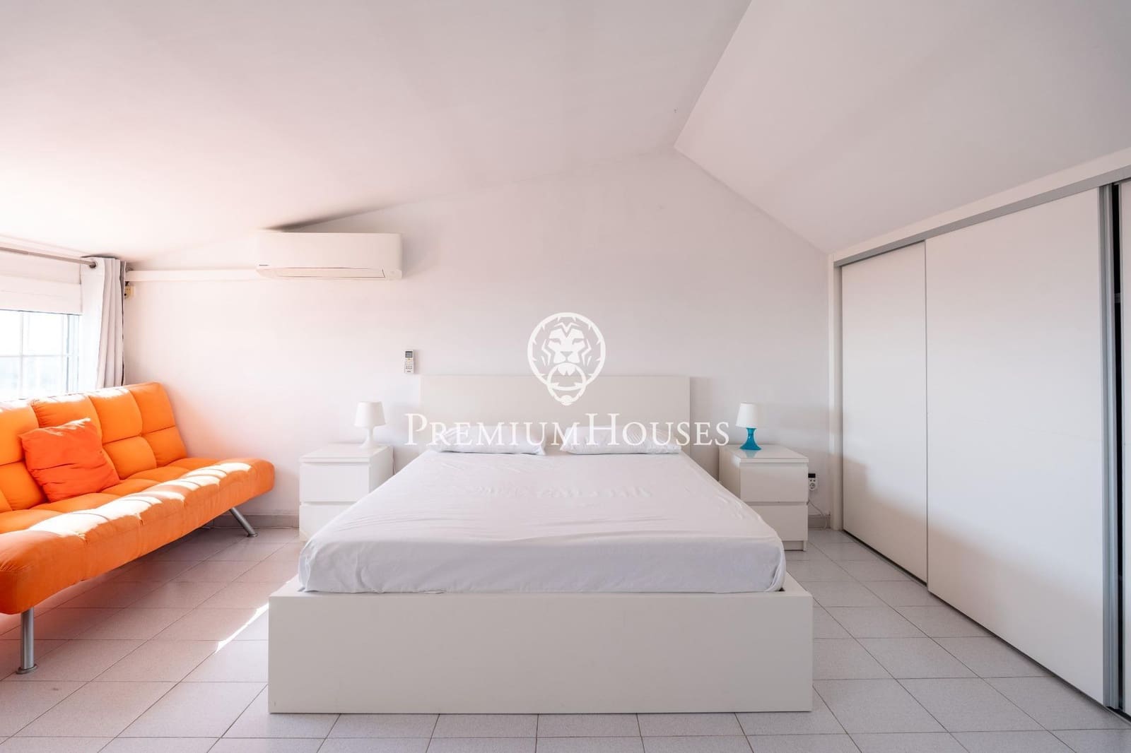 4 makuuhuone Rivitalo myytävänä paikassa Sant Pere de Ribes mukana uima-altaan 
autotalli - 630 000 € (Ref: 9367410)