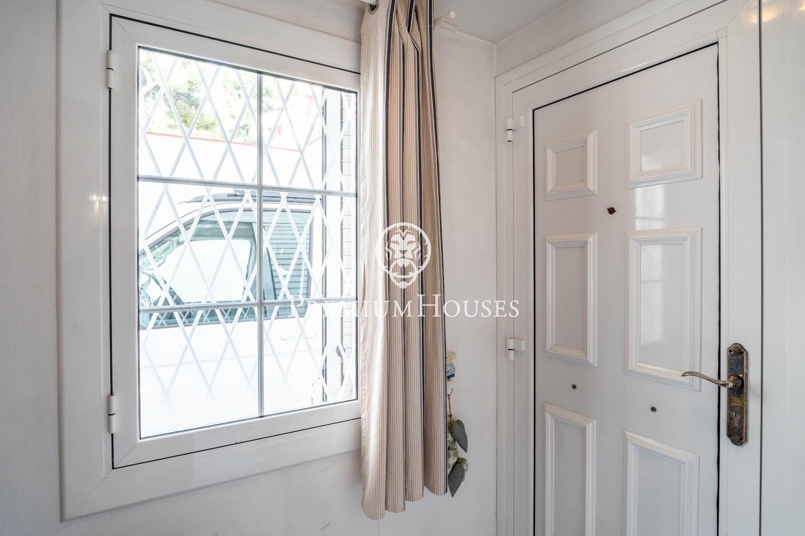 4 makuuhuone Rivitalo myytävänä paikassa Sant Pere de Ribes mukana uima-altaan 
autotalli - 630 000 € (Ref: 9367410)