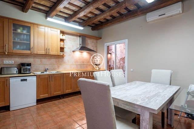 3 soverom Hus til salgs i Vilanova i la Geltrú med garasje - € 430 000 (Ref: 9367416)