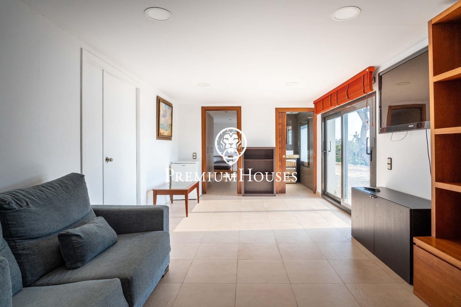 6 soverom Villa til salgs i Torredembarra med svømmebasseng garasje - € 3 350 000 (Ref: 9382739)