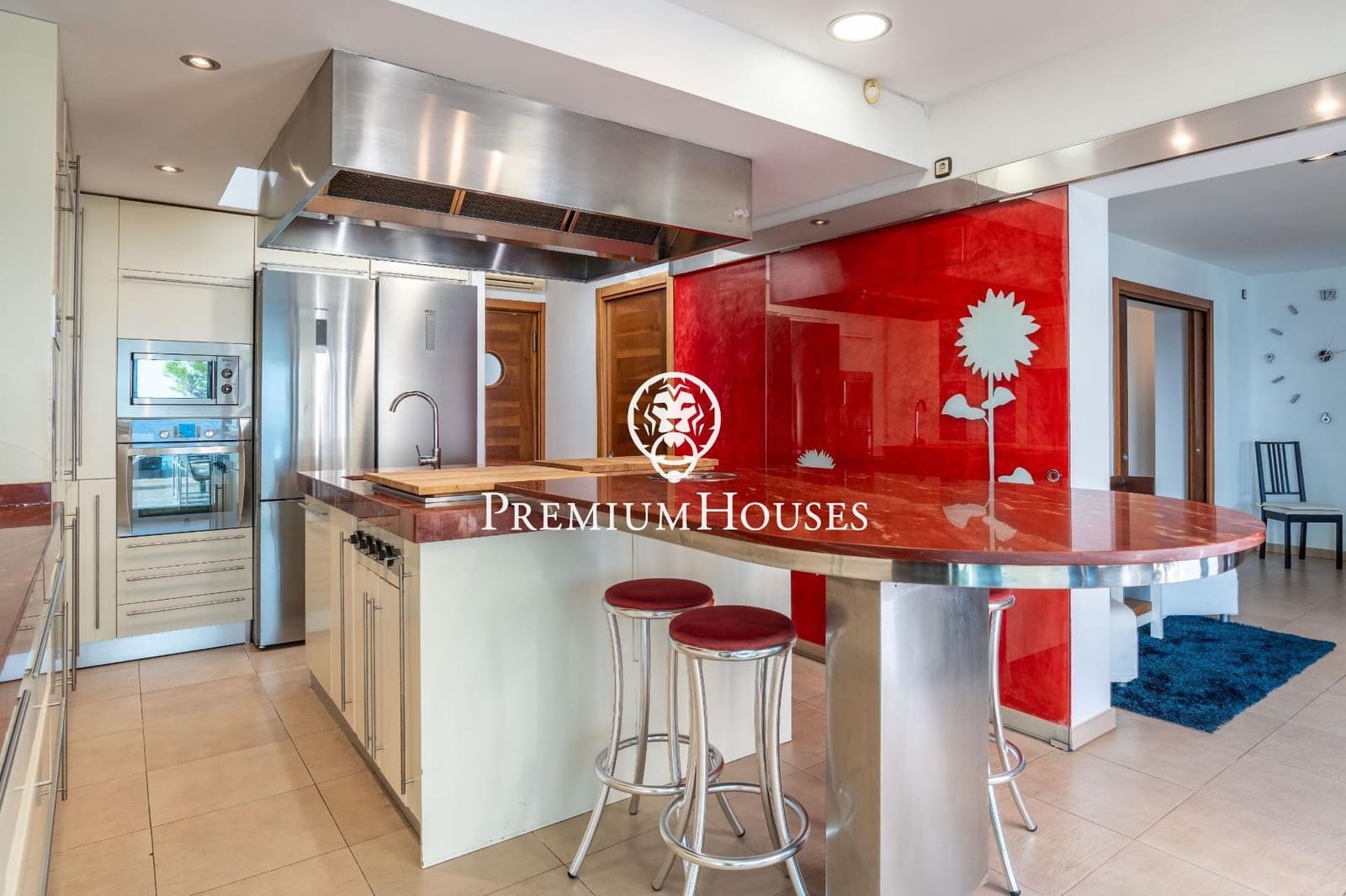 6 soverom Villa til salgs i Torredembarra med svømmebasseng garasje - € 3 350 000 (Ref: 9382739)