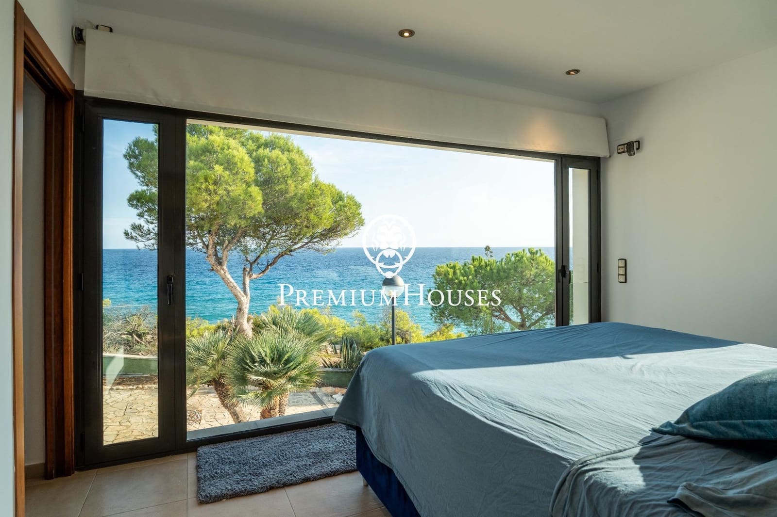 6 soverom Villa til salgs i Torredembarra med svømmebasseng garasje - € 3 350 000 (Ref: 9382739)