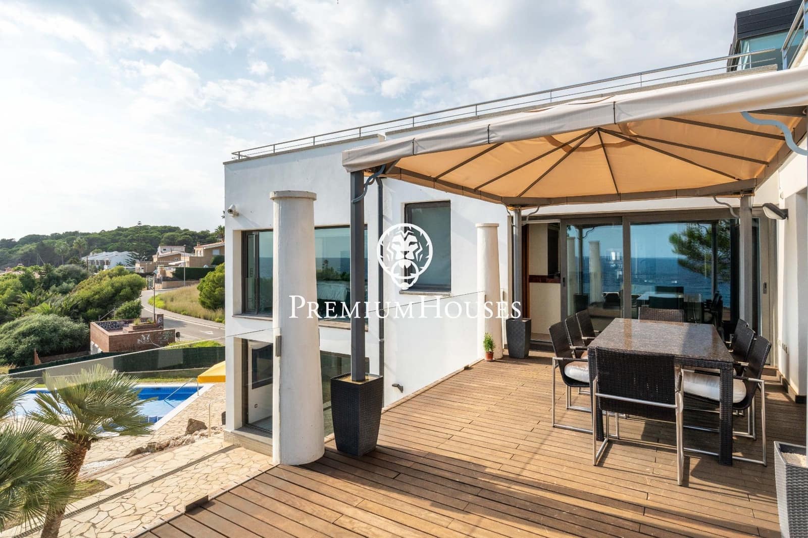 6 soverom Villa til salgs i Torredembarra med svømmebasseng garasje - € 3 350 000 (Ref: 9382739)