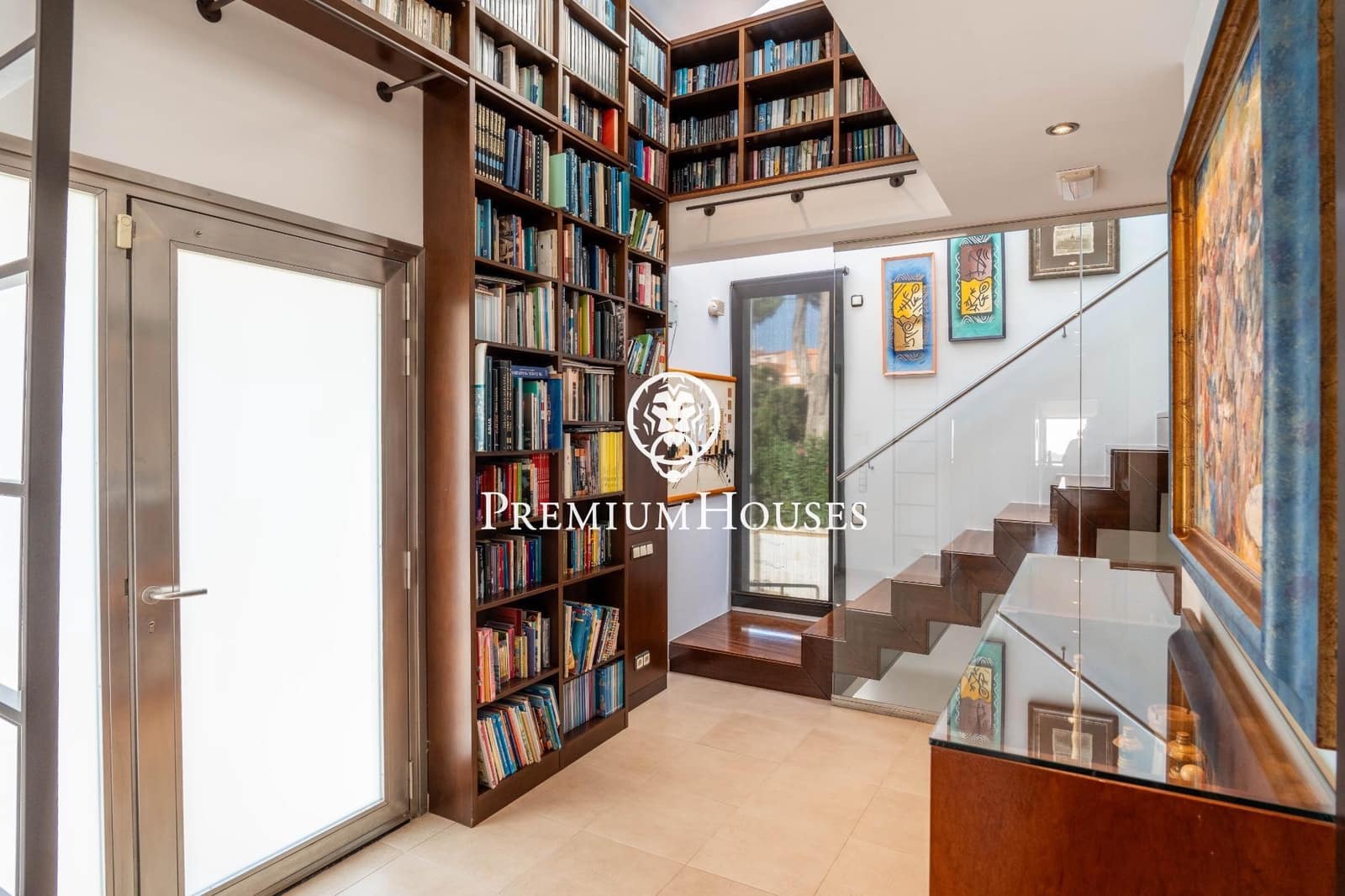 6 soverom Villa til salgs i Torredembarra med svømmebasseng garasje - € 3 350 000 (Ref: 9382739)