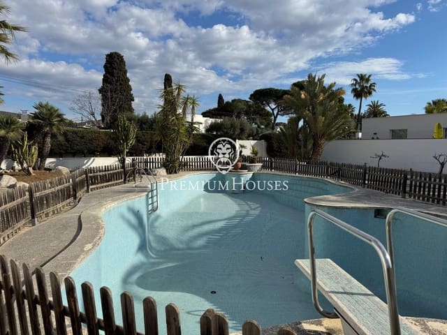 Building Plot for sale in Sant Pere de Ribes - € 405,000 (Ref: 9403576)