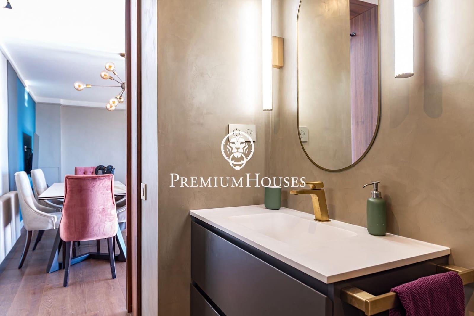 4 sypialnia Willa na sprzedaż w Sitges z basenem - 1 895 000 € (Ref: 9406637)