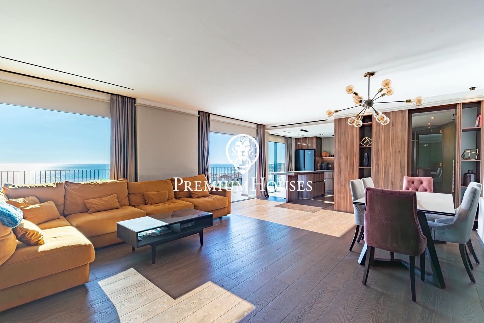 4 sypialnia Willa na sprzedaż w Sitges z basenem - 1 895 000 € (Ref: 9406637)